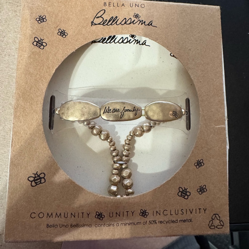 NWT Bella Uno Bellissima Goldtone Bracelet
